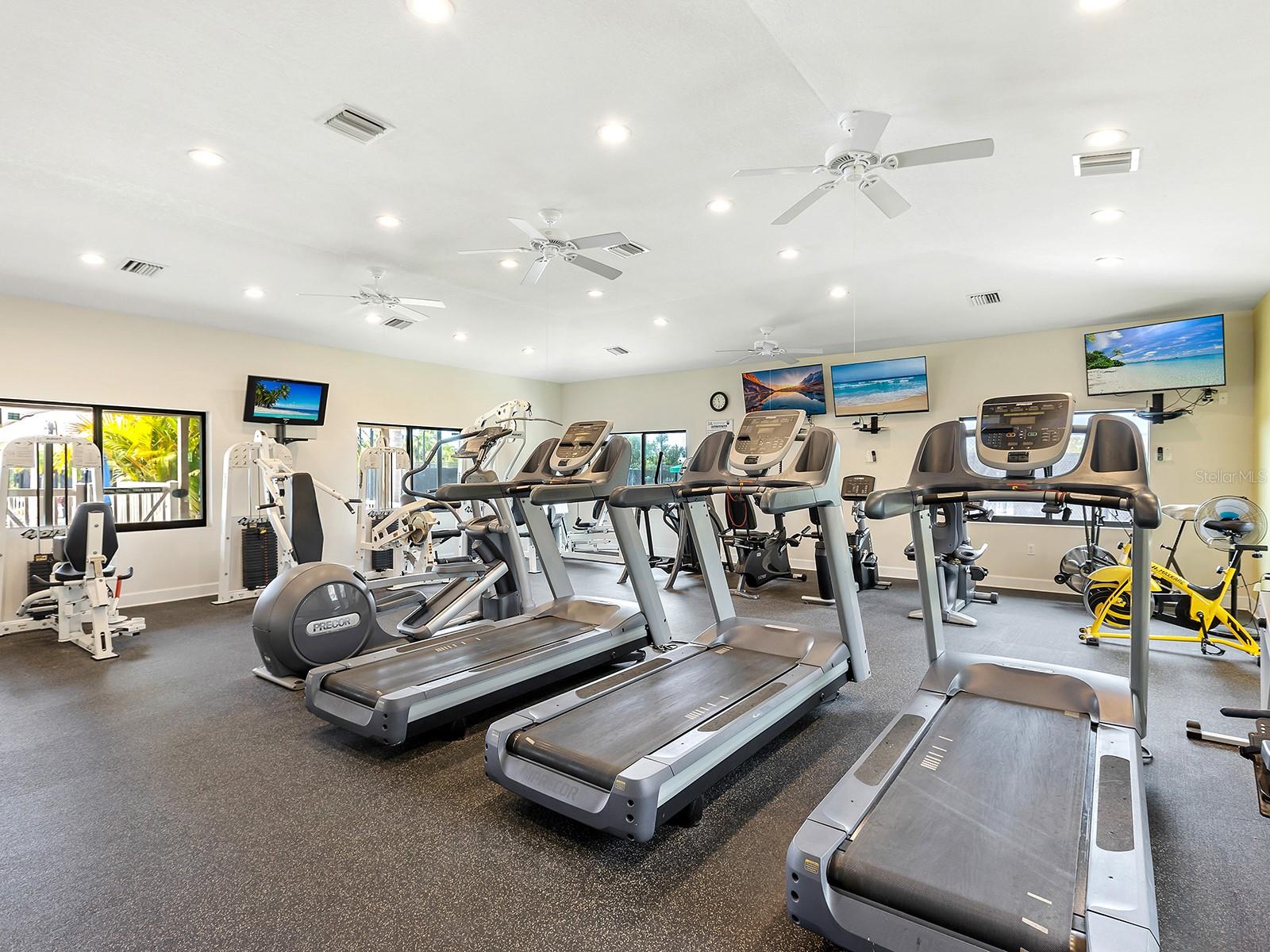 5420 EAGLES POINT CIR #106, SARASOTA, FL, 34231