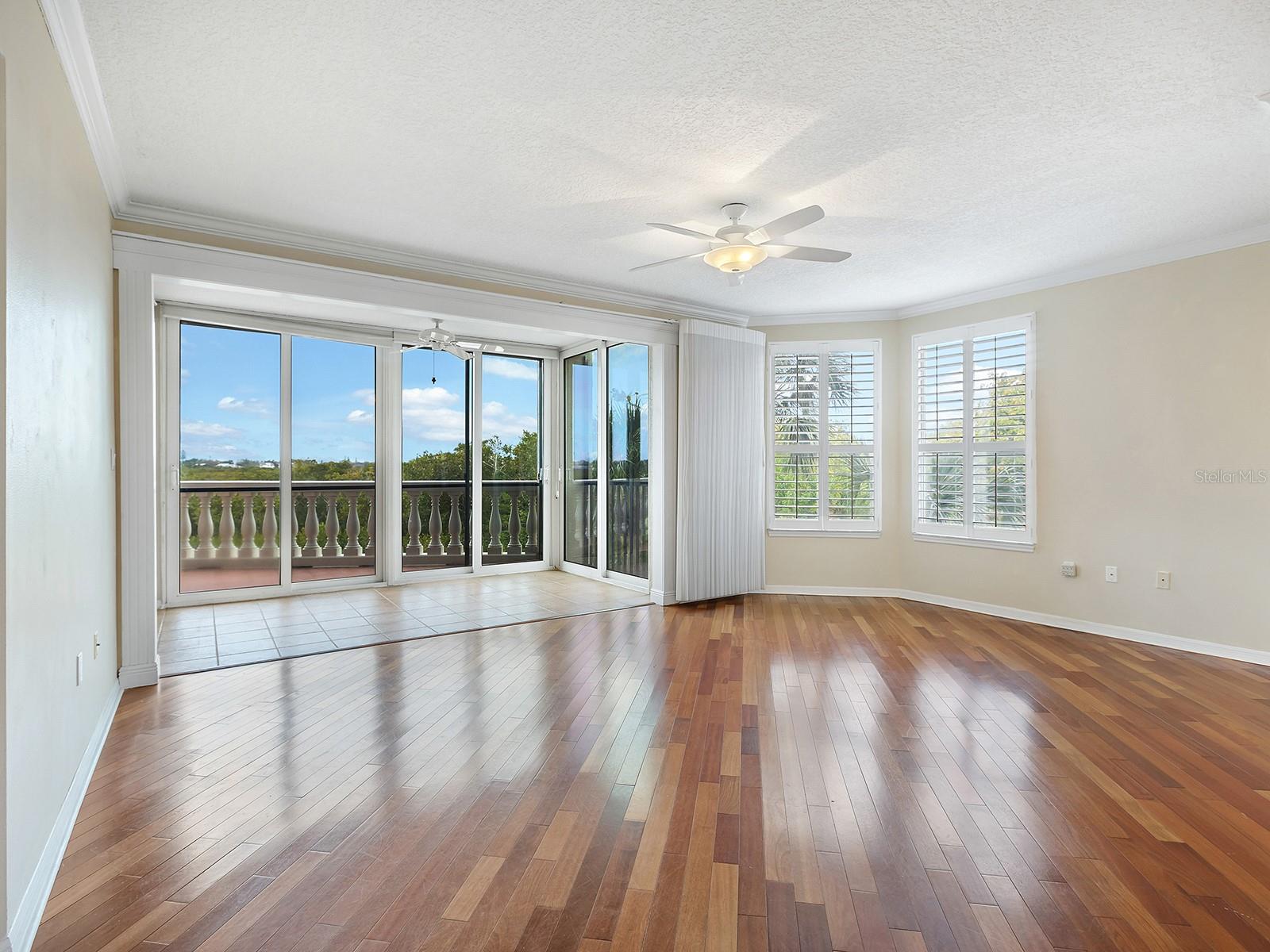 5420 EAGLES POINT CIR #106, SARASOTA, FL, 34231