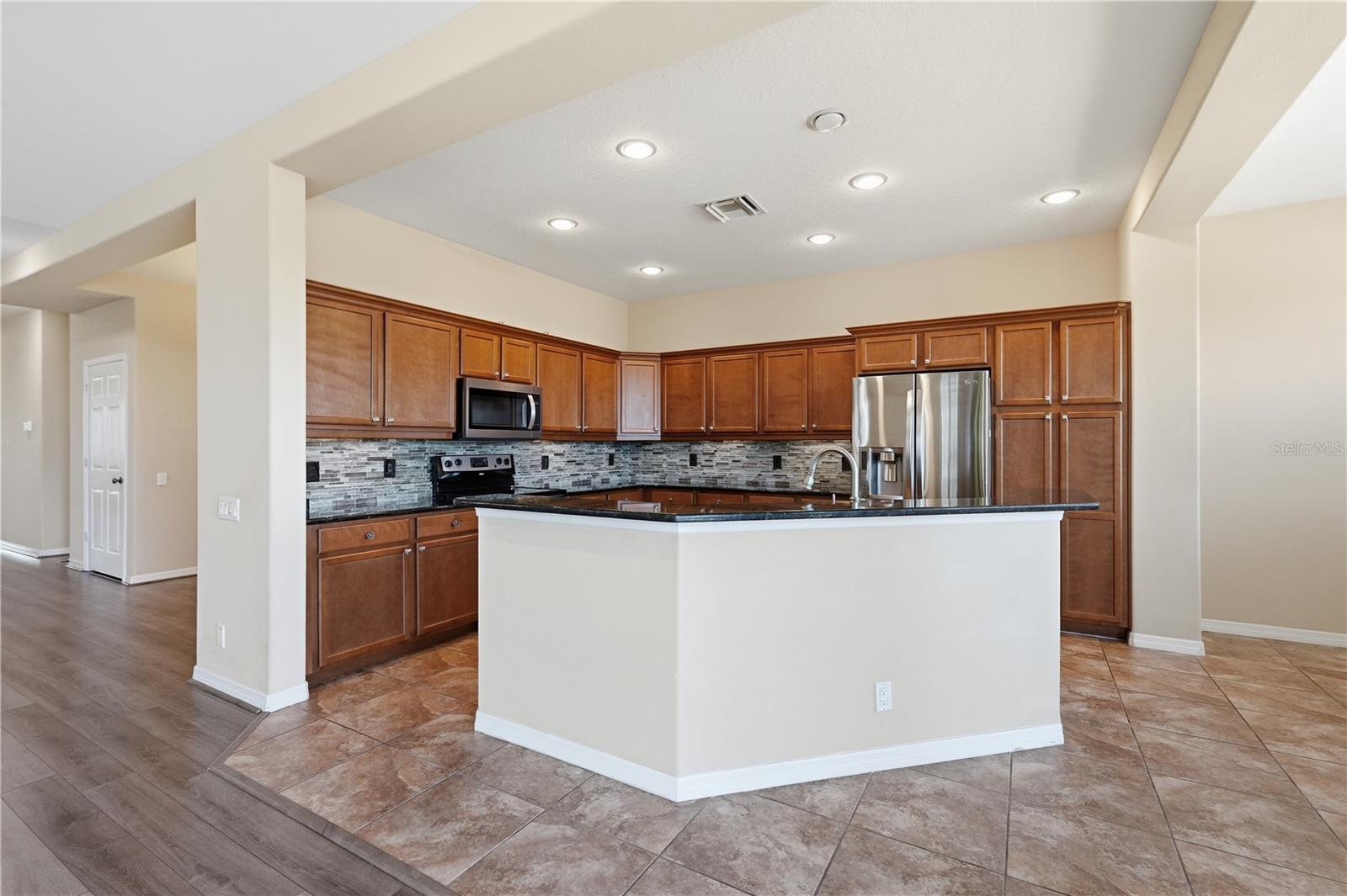 7583 CAPONATA BLVD, SEMINOLE, FL, 33777