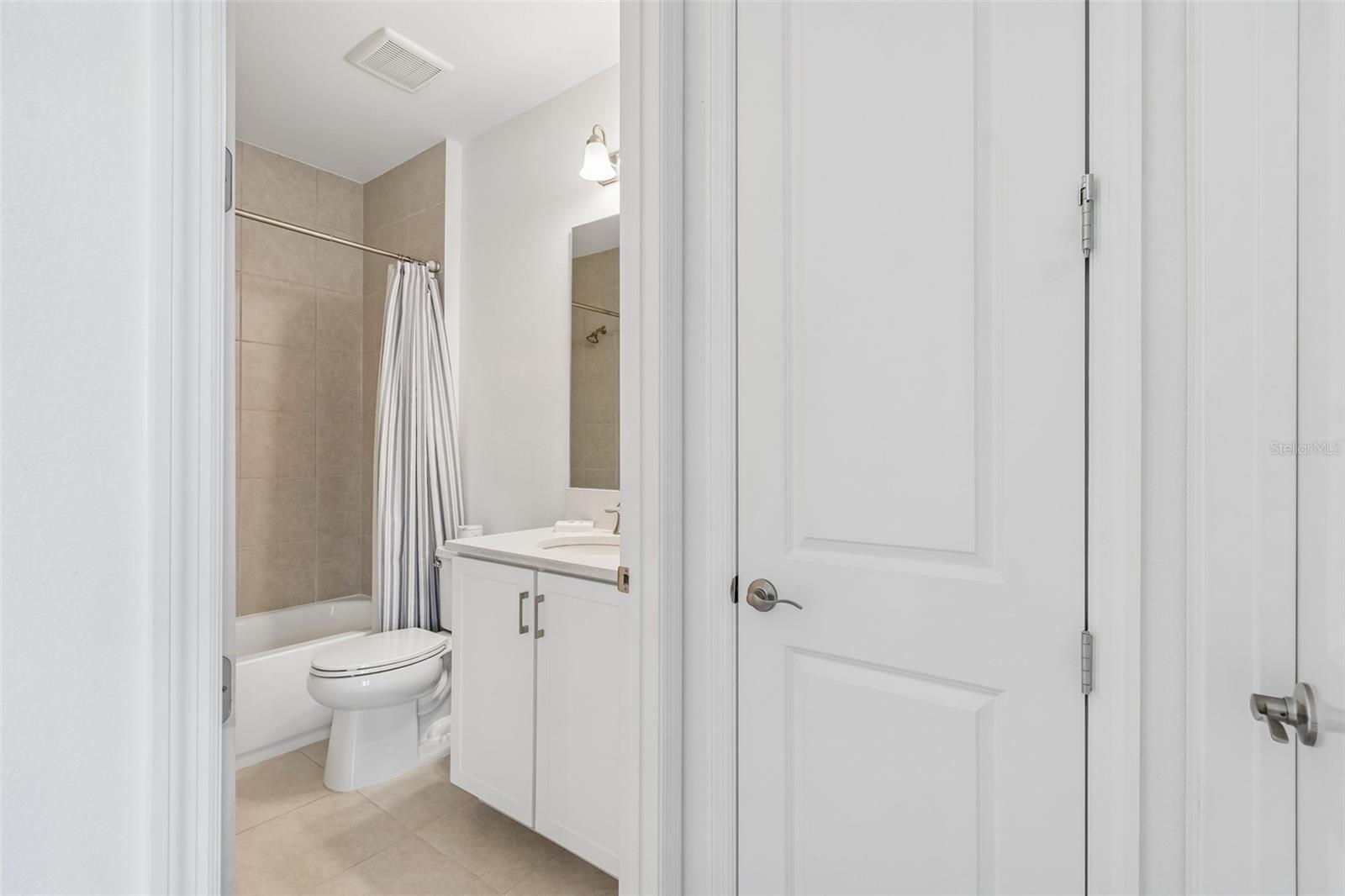 3416 ACACIA BAY AVE, WESLEY CHAPEL, FL, 33543