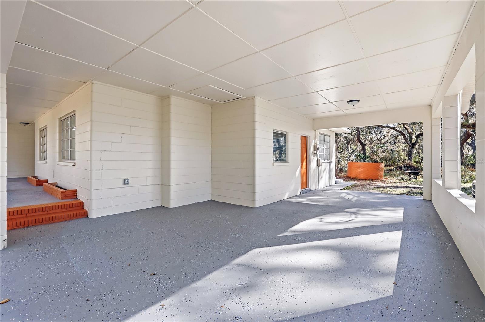 TB8482652 Property Photo