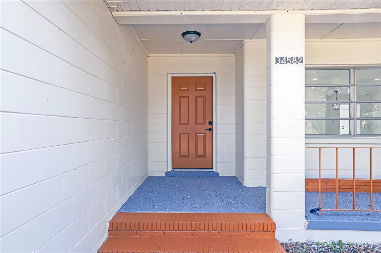 TB8482652 Property Photo