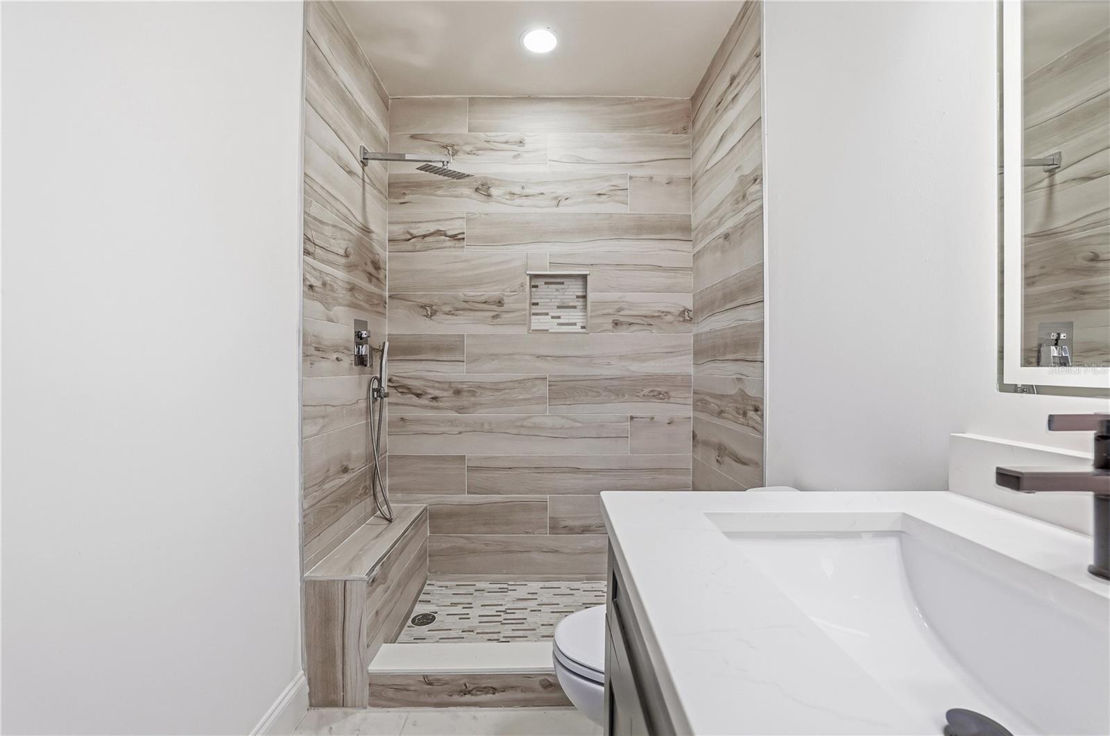 TB8482652 Property Photo