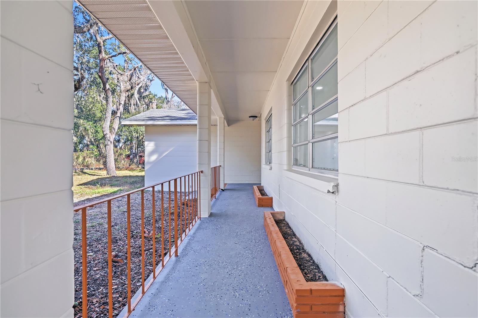 TB8482652 Property Photo