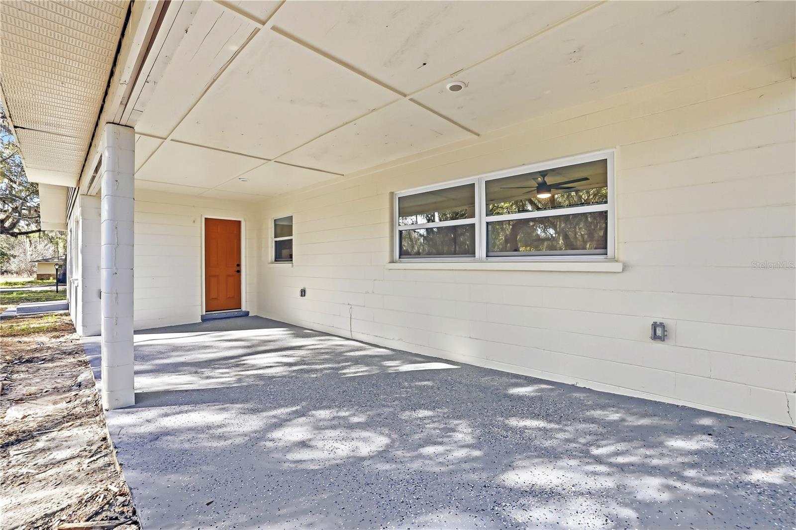 TB8482652 Property Photo