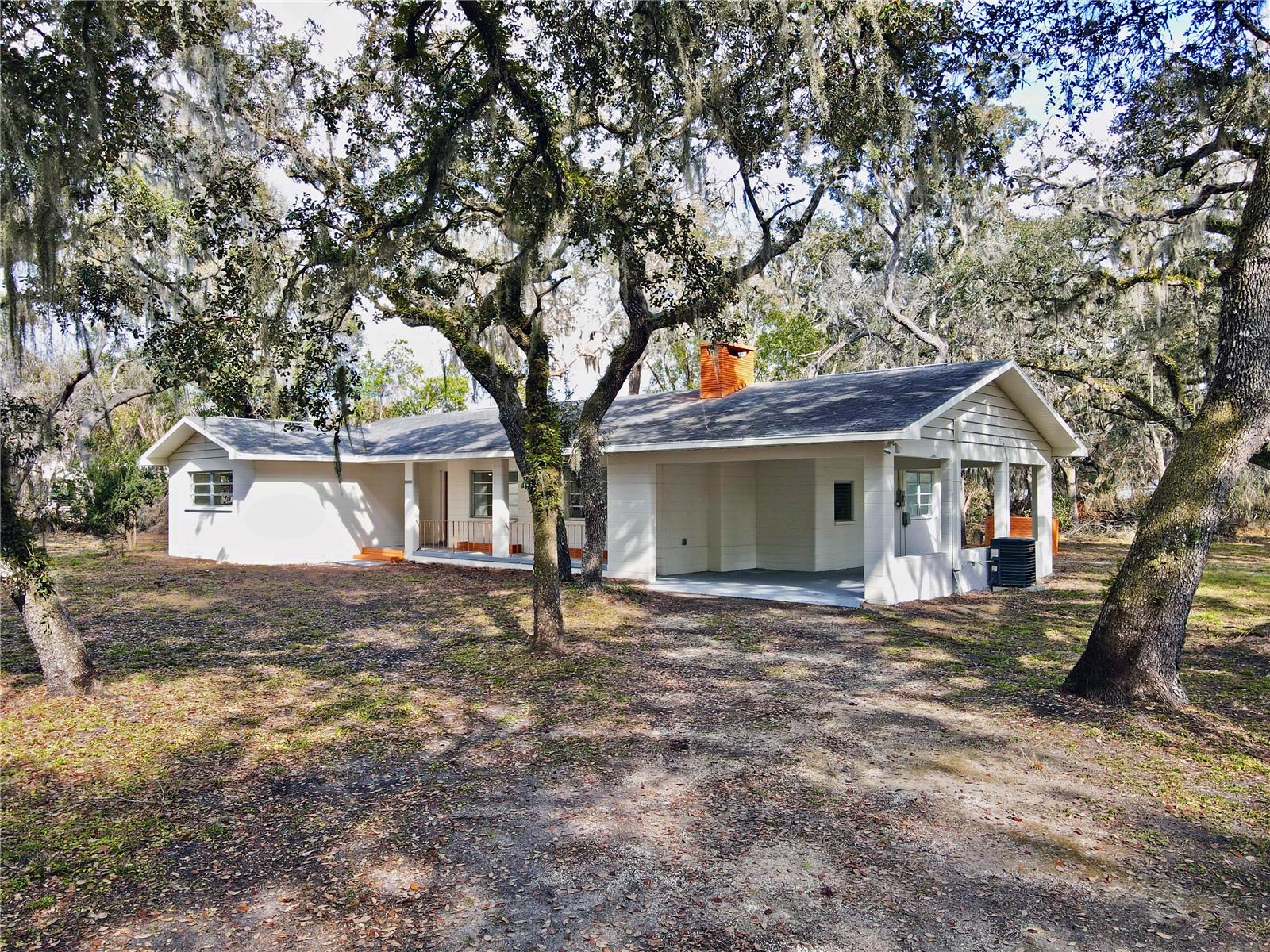 TB8482652 Property Photo