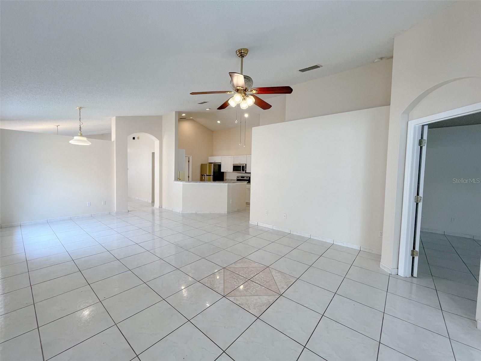 1902 PALMETTO PINE LN, ORLANDO, FL, 32826