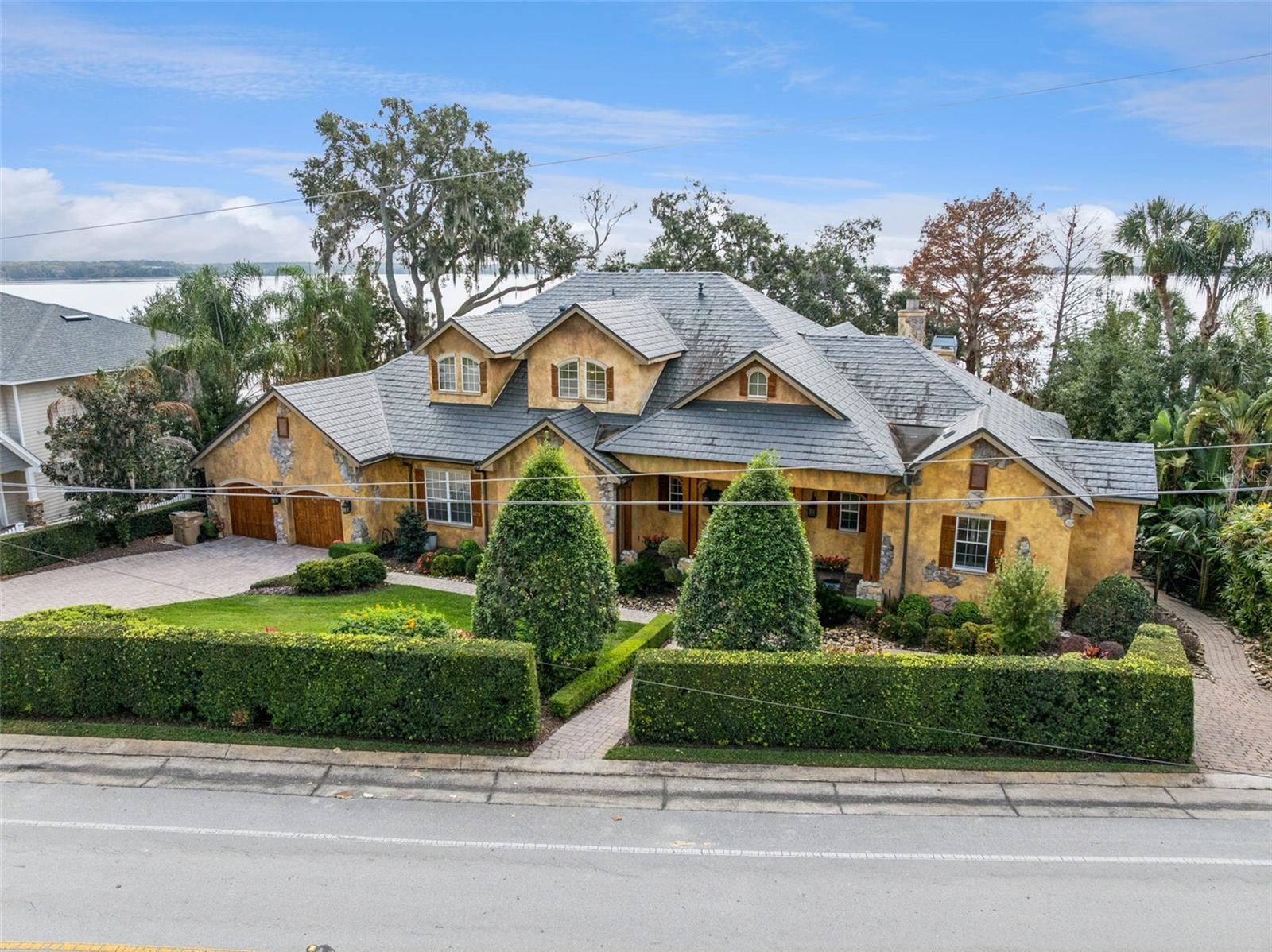 1490 LAKESHORE DR, MOUNT DORA, FL, 32757