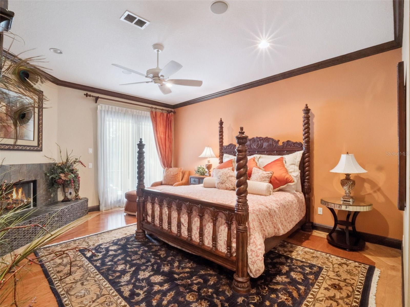 1490 LAKESHORE DR, MOUNT DORA, FL, 32757