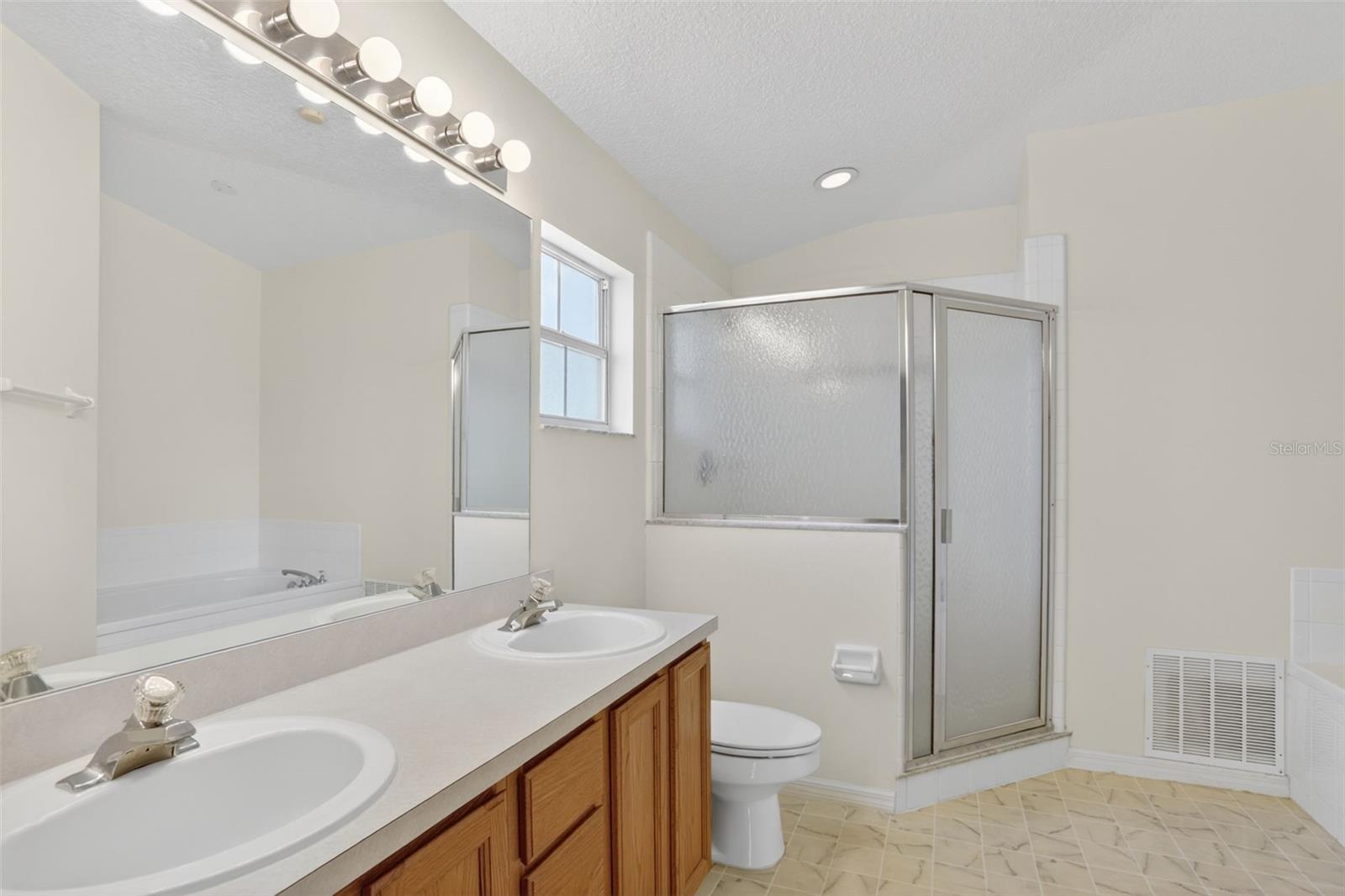 899 S THACKER AVE, KISSIMMEE, FL, 34741