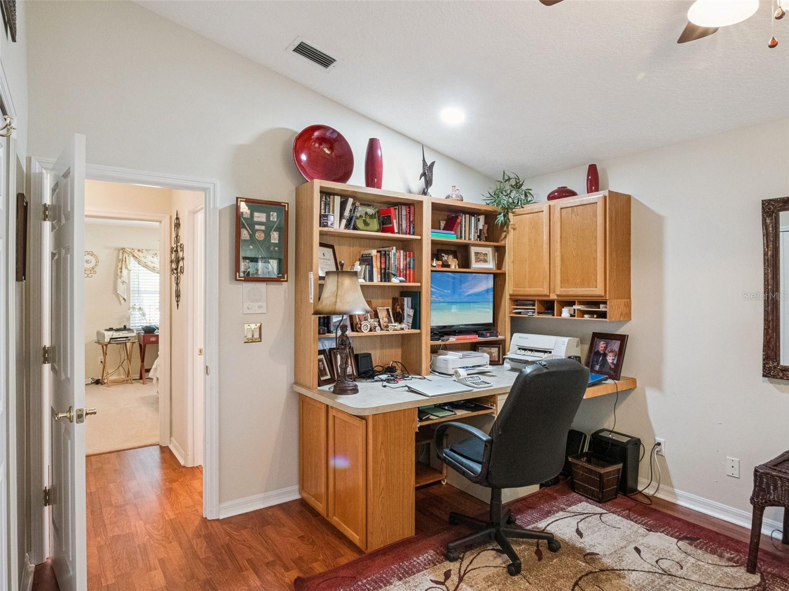 21533 KING HENRY AVE, LEESBURG, FL, 34748
