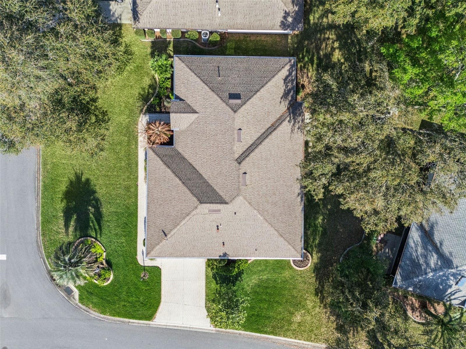 21533 KING HENRY AVE, LEESBURG, FL, 34748
