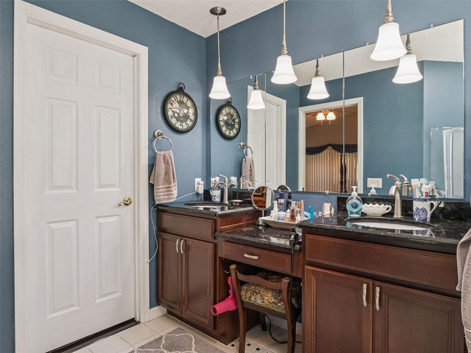21533 KING HENRY AVE, LEESBURG, FL, 34748