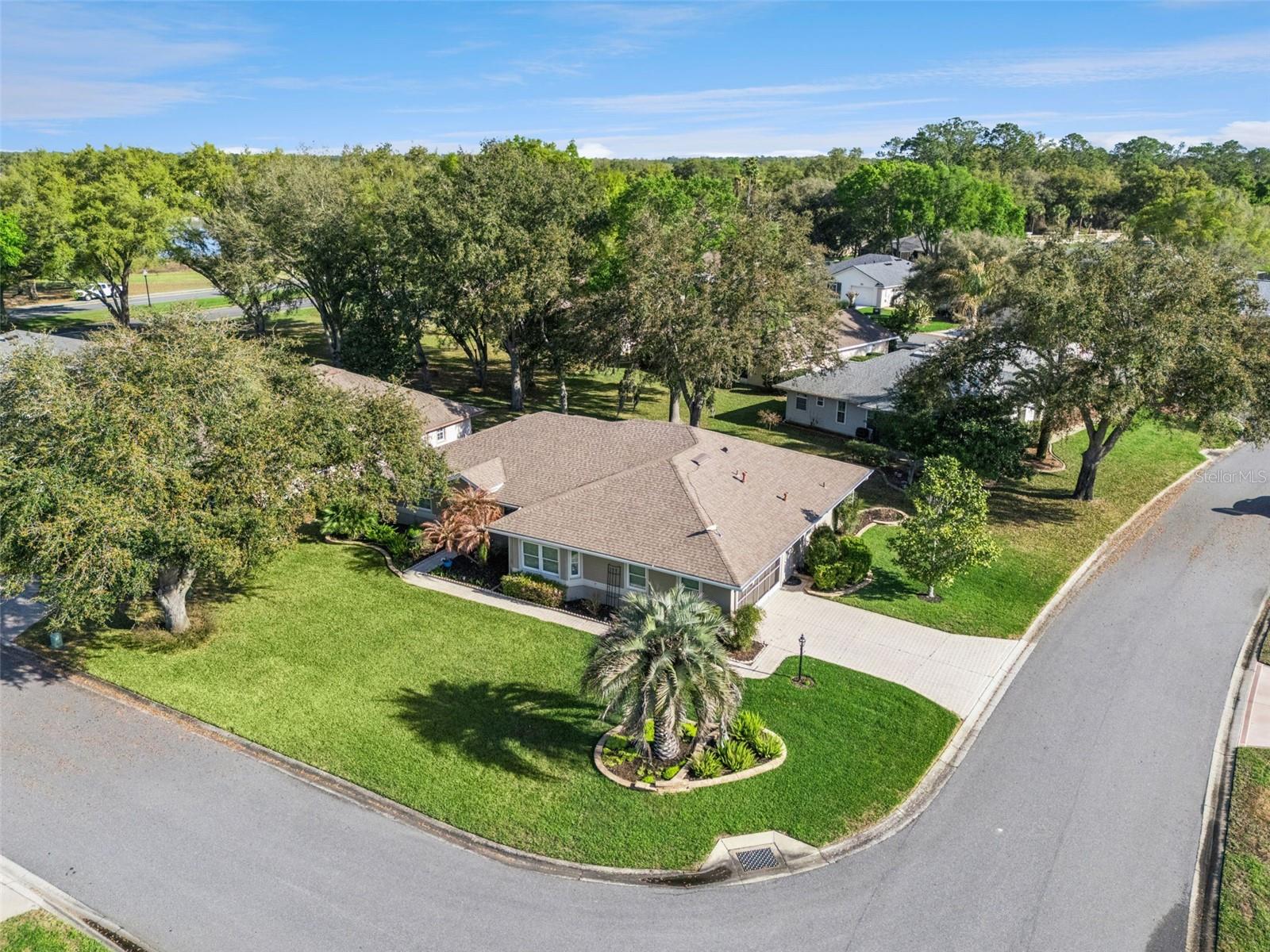 21533 KING HENRY AVE, LEESBURG, FL, 34748