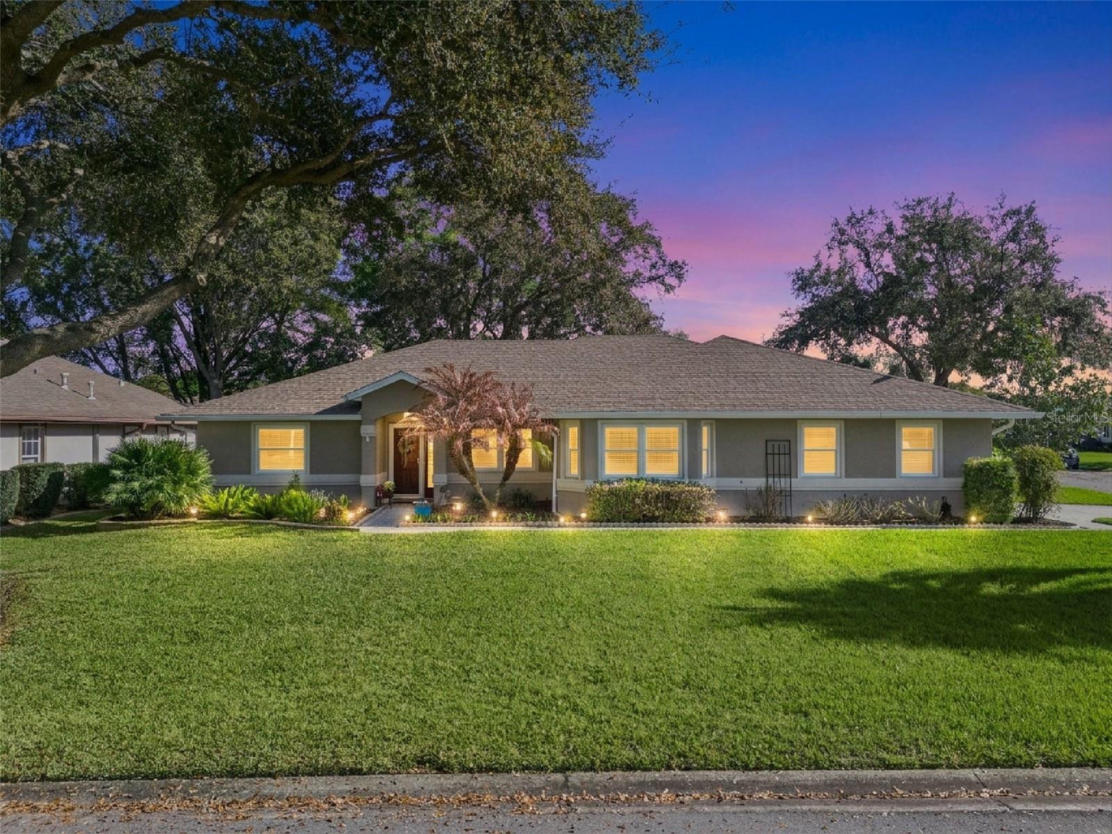 21533 KING HENRY AVE, LEESBURG, FL, 34748