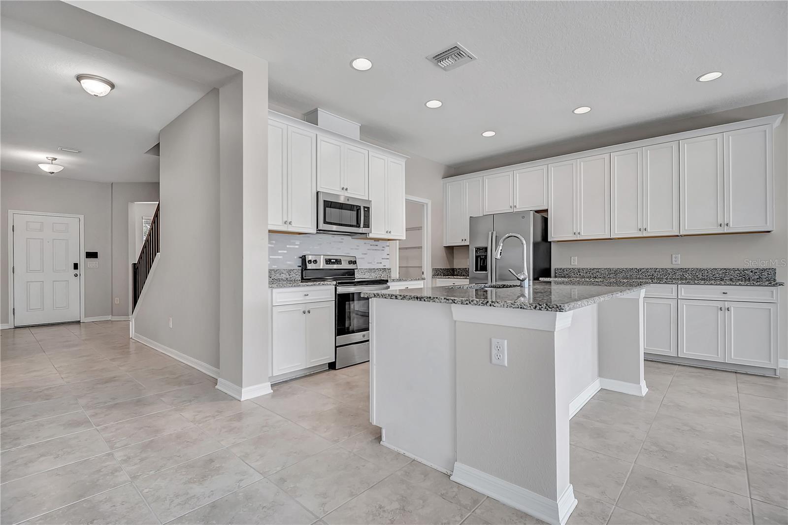 7384 POOL COMPASS LOOP, WESLEY CHAPEL, FL, 33545