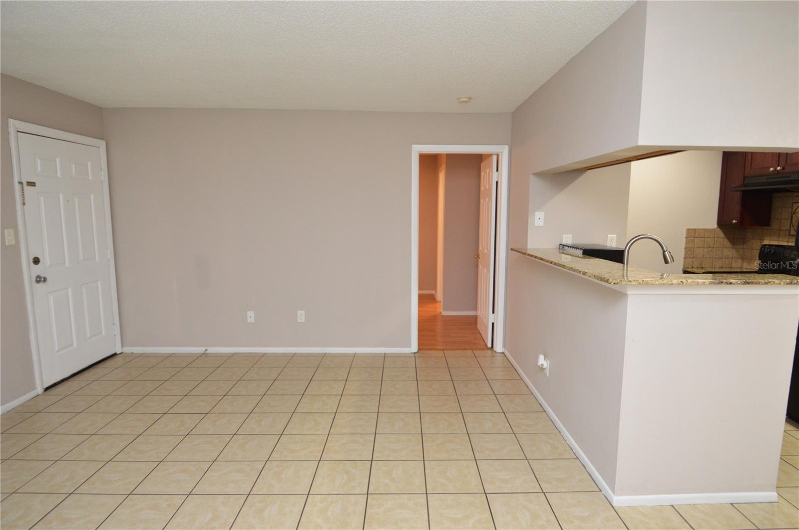 8653 FANCY FINCH DR #101, TAMPA, FL, 33614