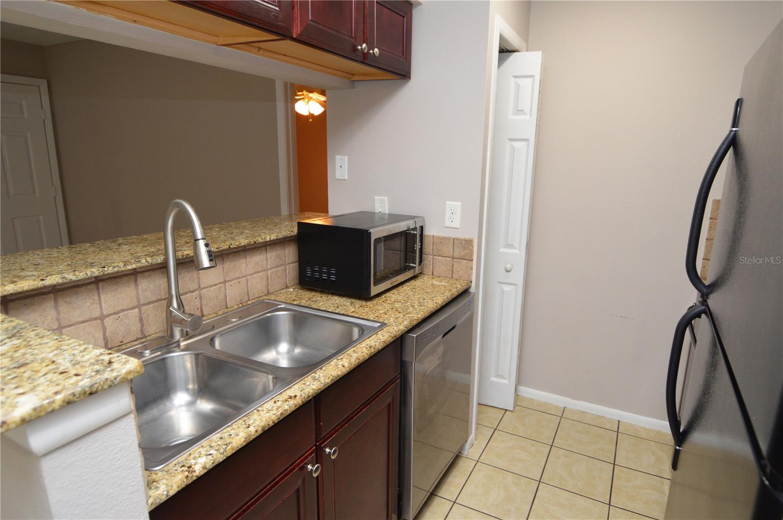 8653 FANCY FINCH DR #101, TAMPA, FL, 33614