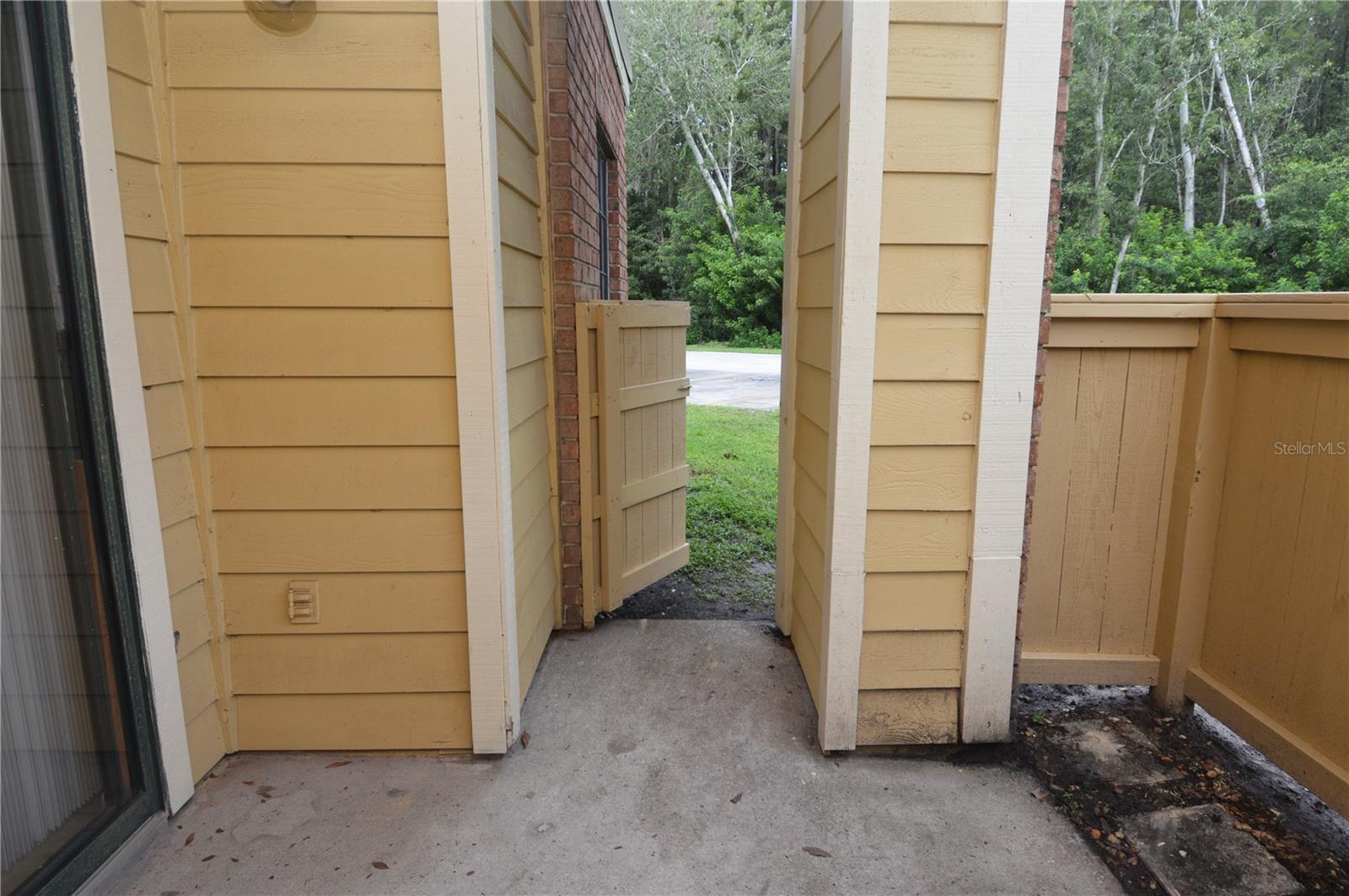 8653 FANCY FINCH DR #101, TAMPA, FL, 33614