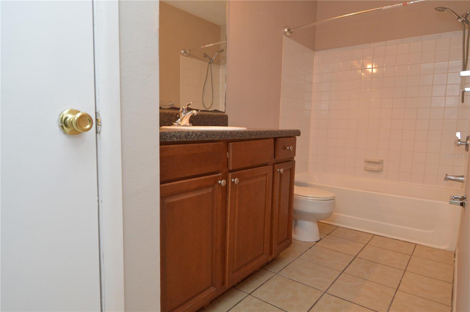 8653 FANCY FINCH DR #101, TAMPA, FL, 33614