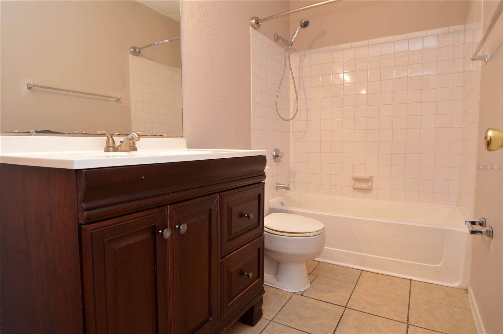 8653 FANCY FINCH DR #101, TAMPA, FL, 33614