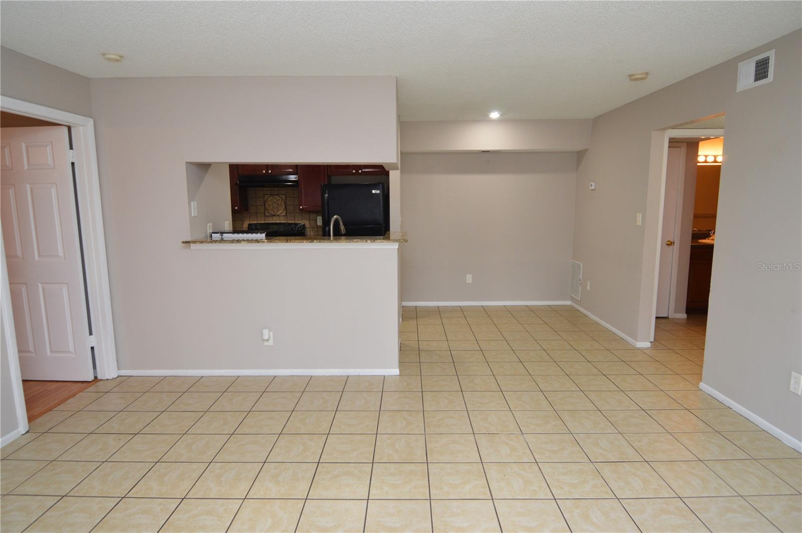 8653 FANCY FINCH DR #101, TAMPA, FL, 33614