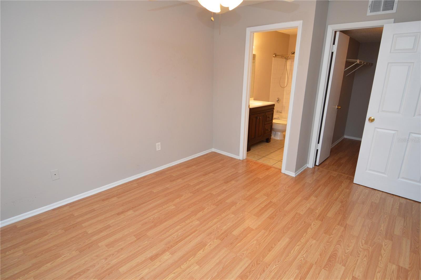 8653 FANCY FINCH DR #101, TAMPA, FL, 33614