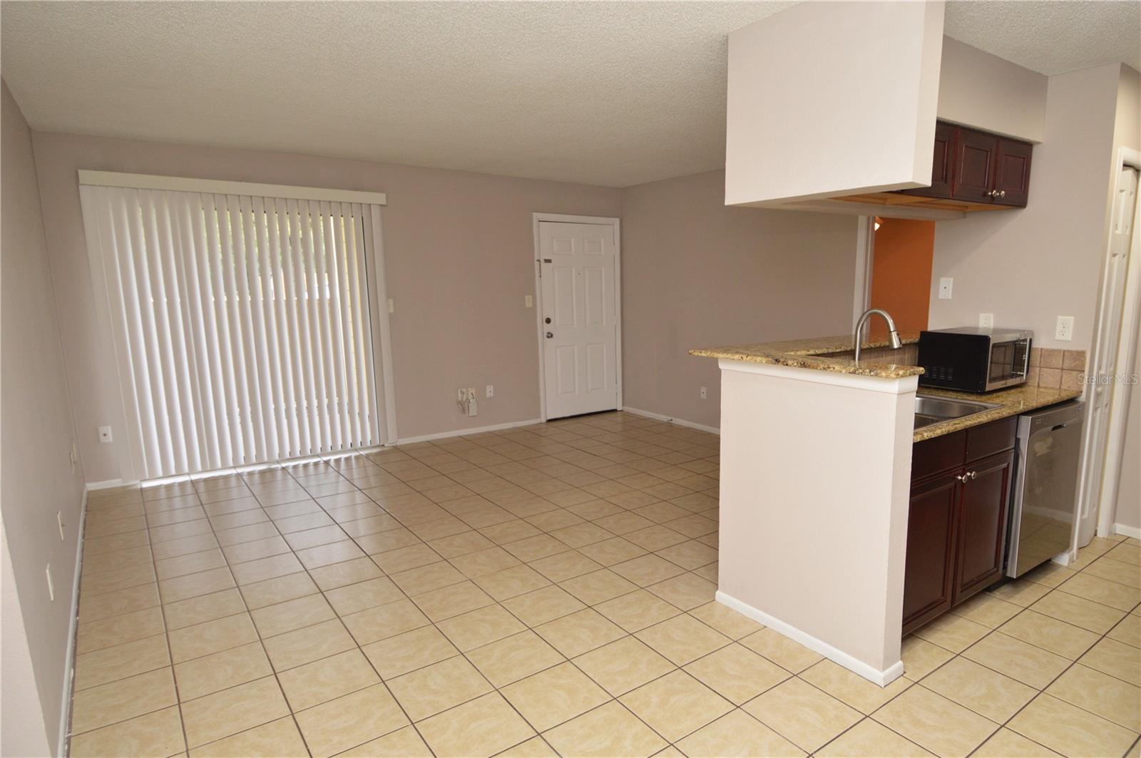 8653 FANCY FINCH DR #101, TAMPA, FL, 33614