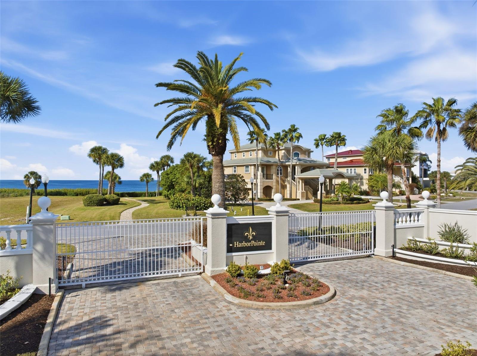 25 HARBORPOINTE DR, PORT RICHEY, FL, 34668