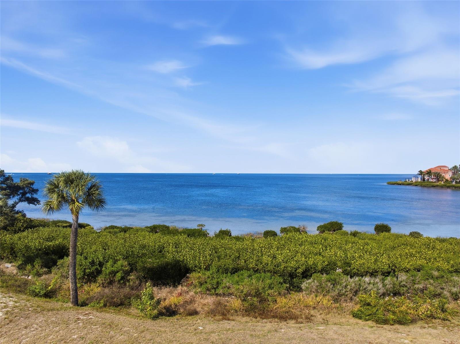 25 HARBORPOINTE DR, PORT RICHEY, FL, 34668