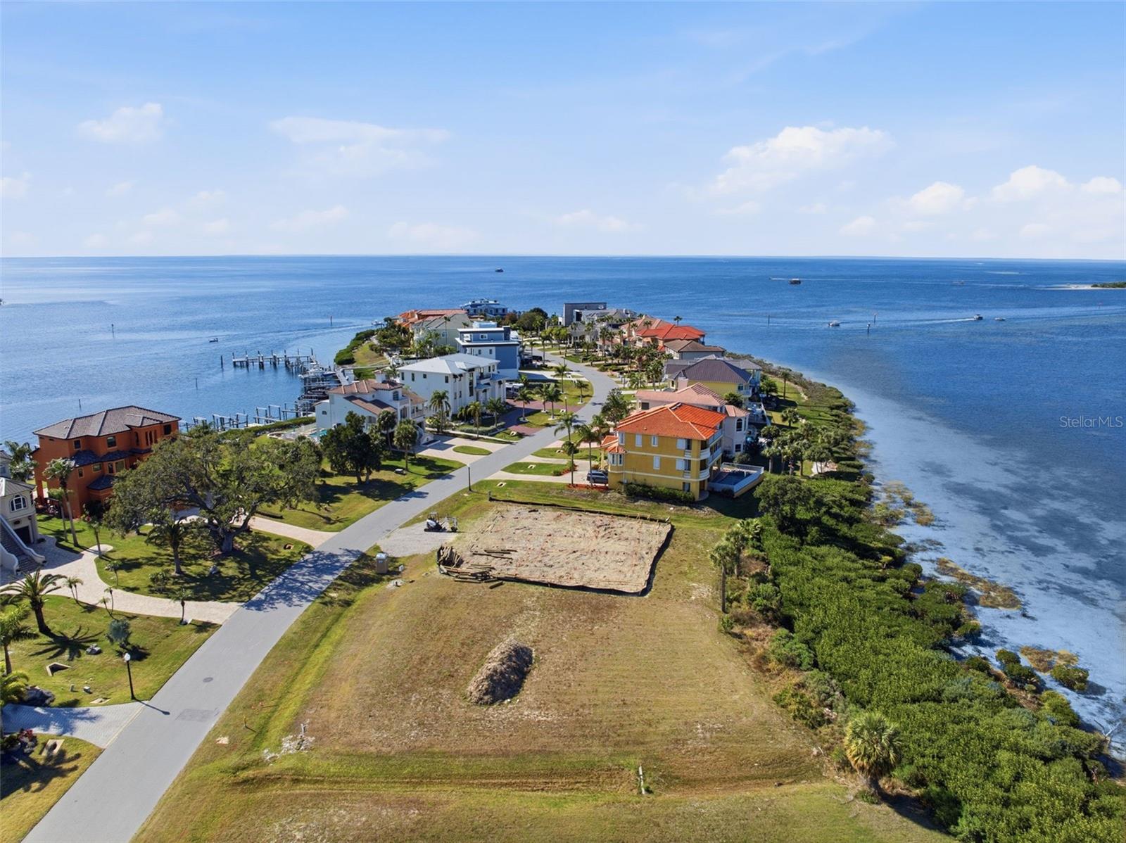 25 HARBORPOINTE DR, PORT RICHEY, FL, 34668