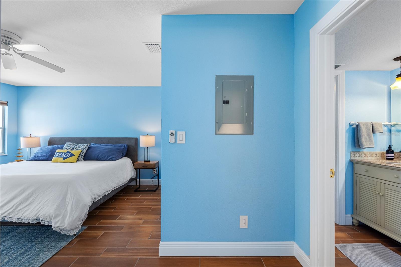 3100 GULF BLVD #431, BELLEAIR BEACH, FL, 33786