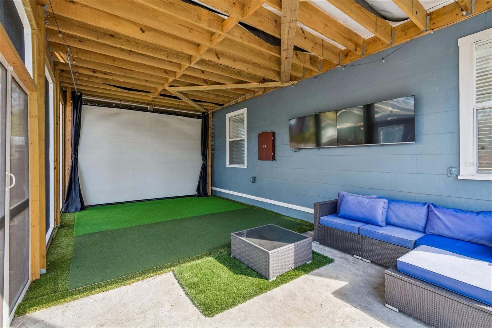 Golf Simulator equipment