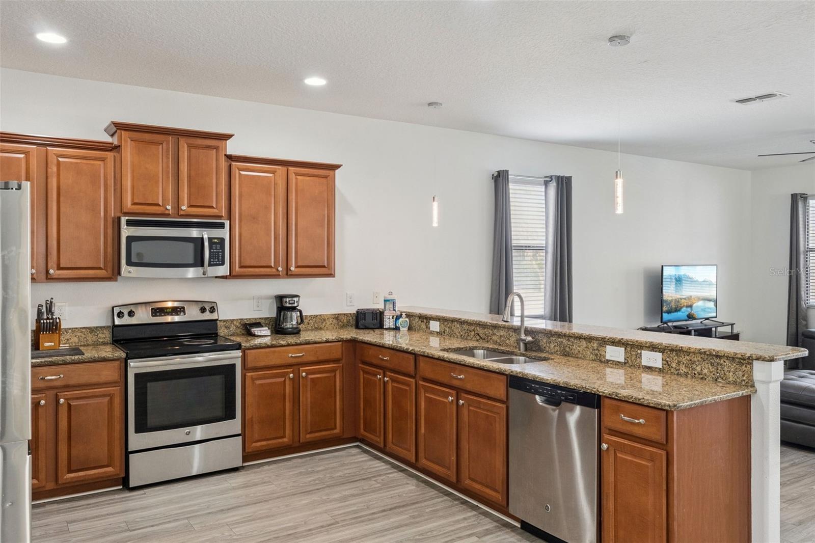 1430 MOON VALLEY DR, DAVENPORT, FL, 33896