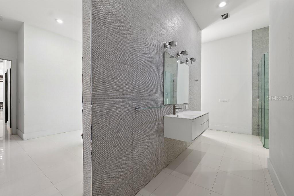 19002 DEER POINT PL, ODESSA, FL, 33556