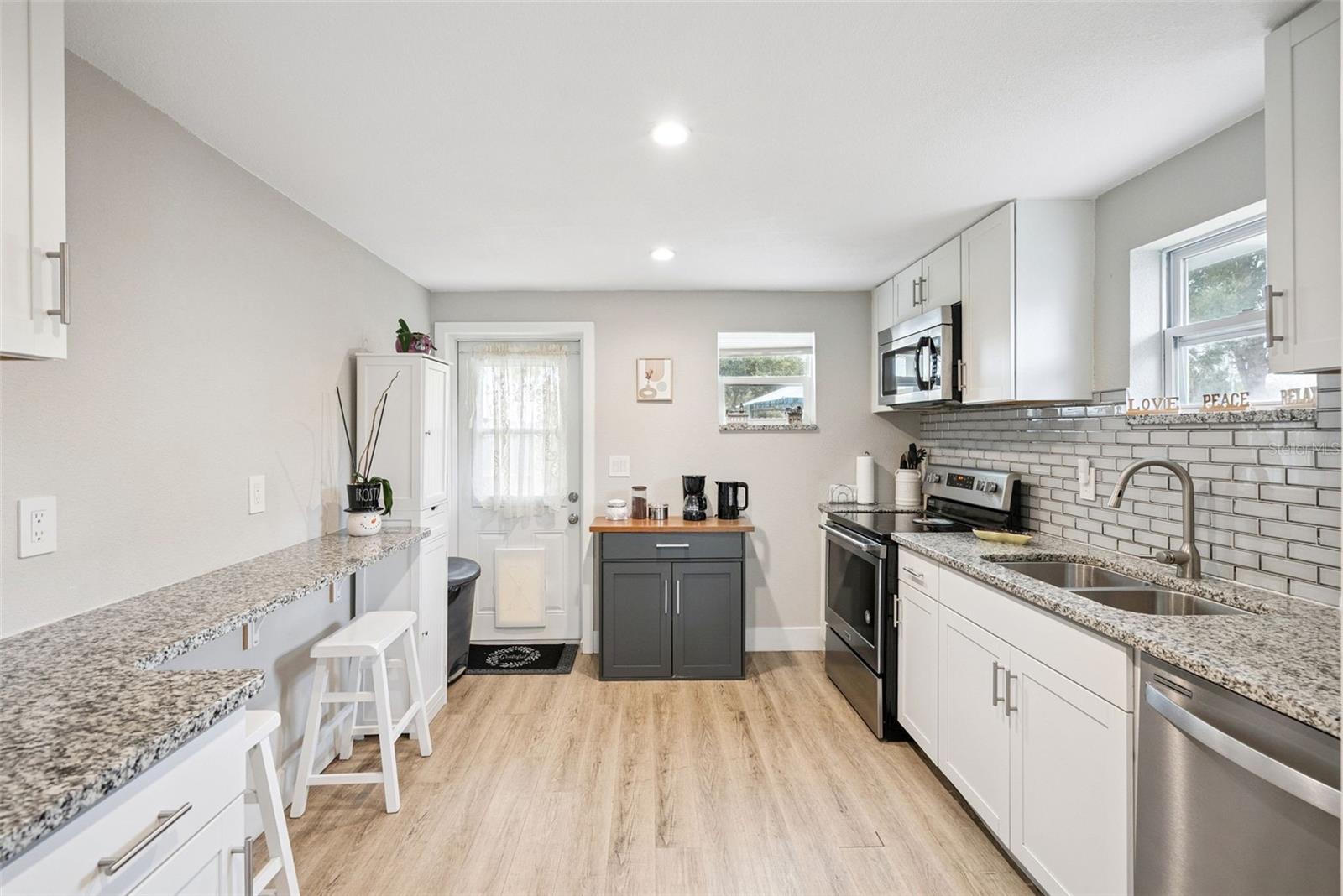 S5145093 Property Photo