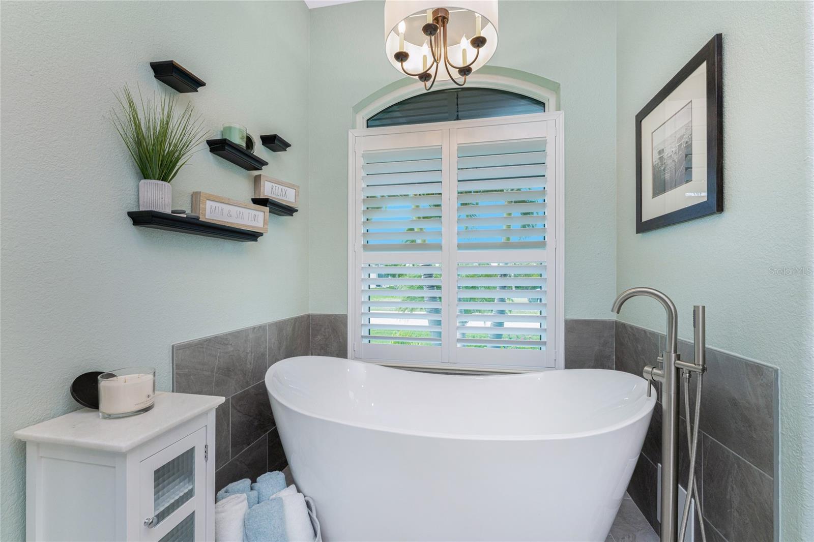 3972 LA COSTA ISLAND CT, PUNTA GORDA, FL, 33950