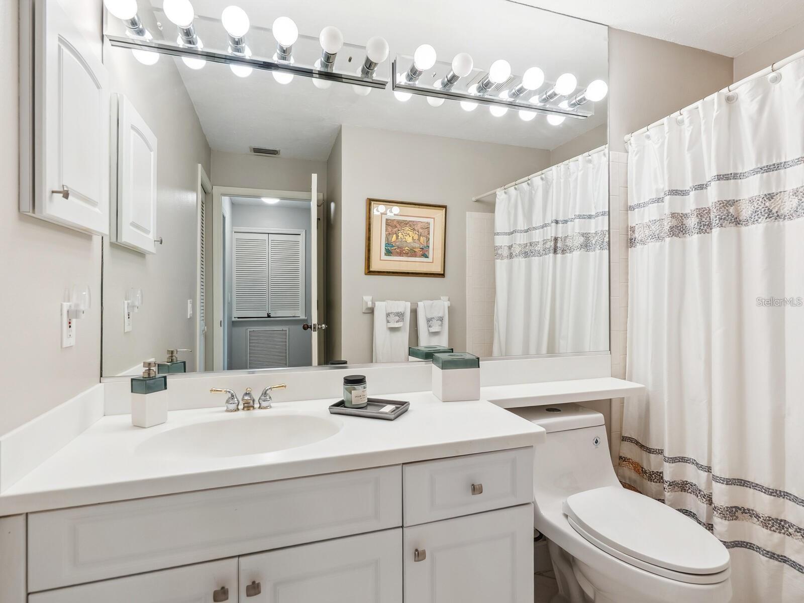 1680 STARLING DR #101, SARASOTA, FL, 34231