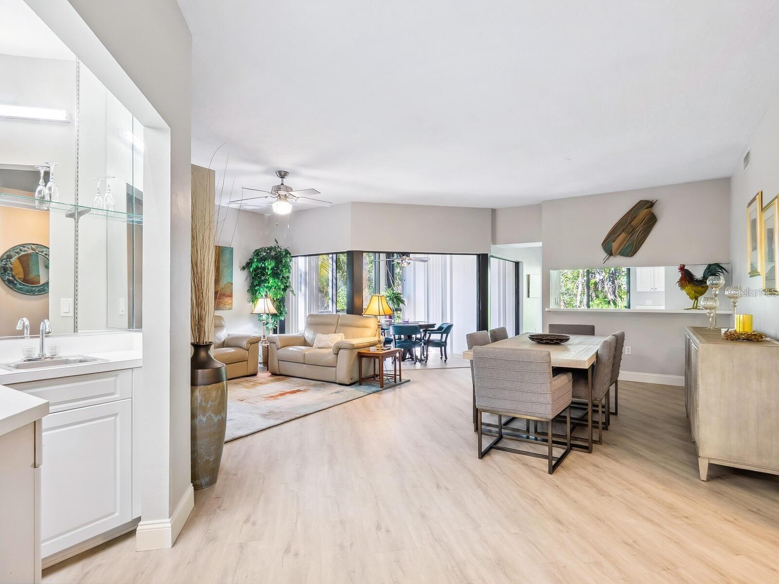 1680 STARLING DR #101, SARASOTA, FL, 34231