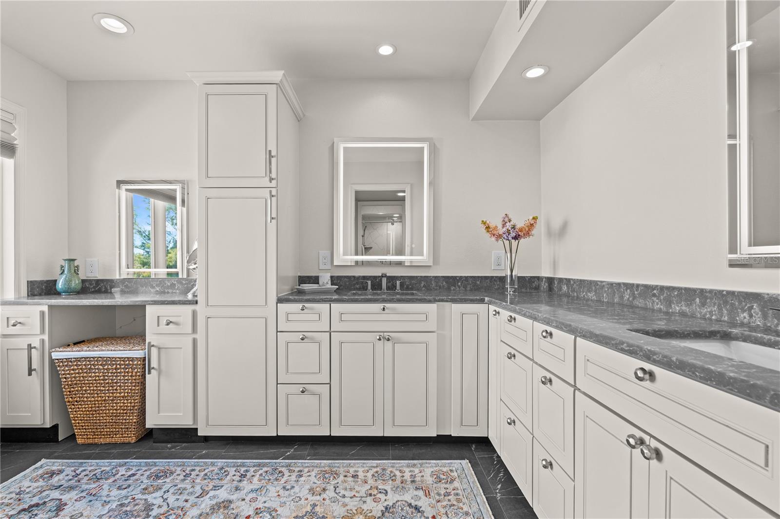 26 TIDY ISLAND BLVD, BRADENTON, FL, 34210