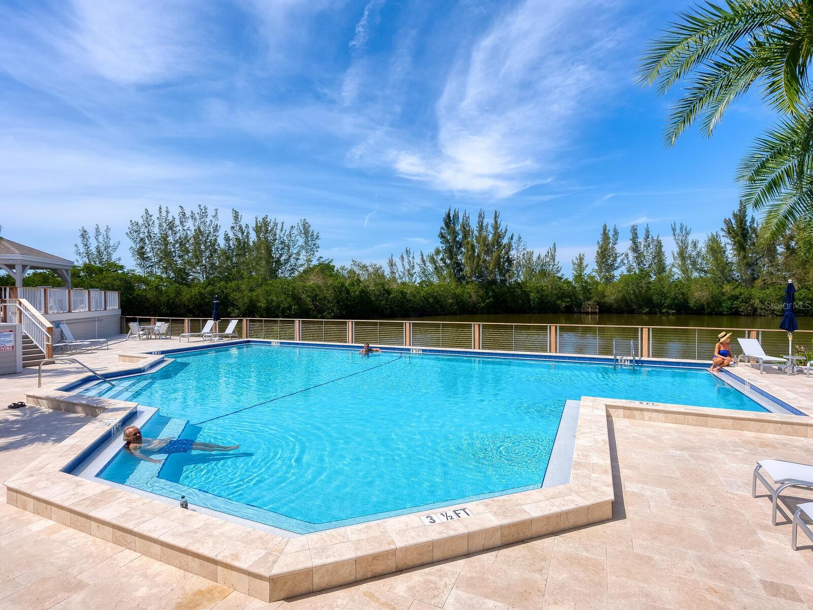 26 TIDY ISLAND BLVD, BRADENTON, FL, 34210