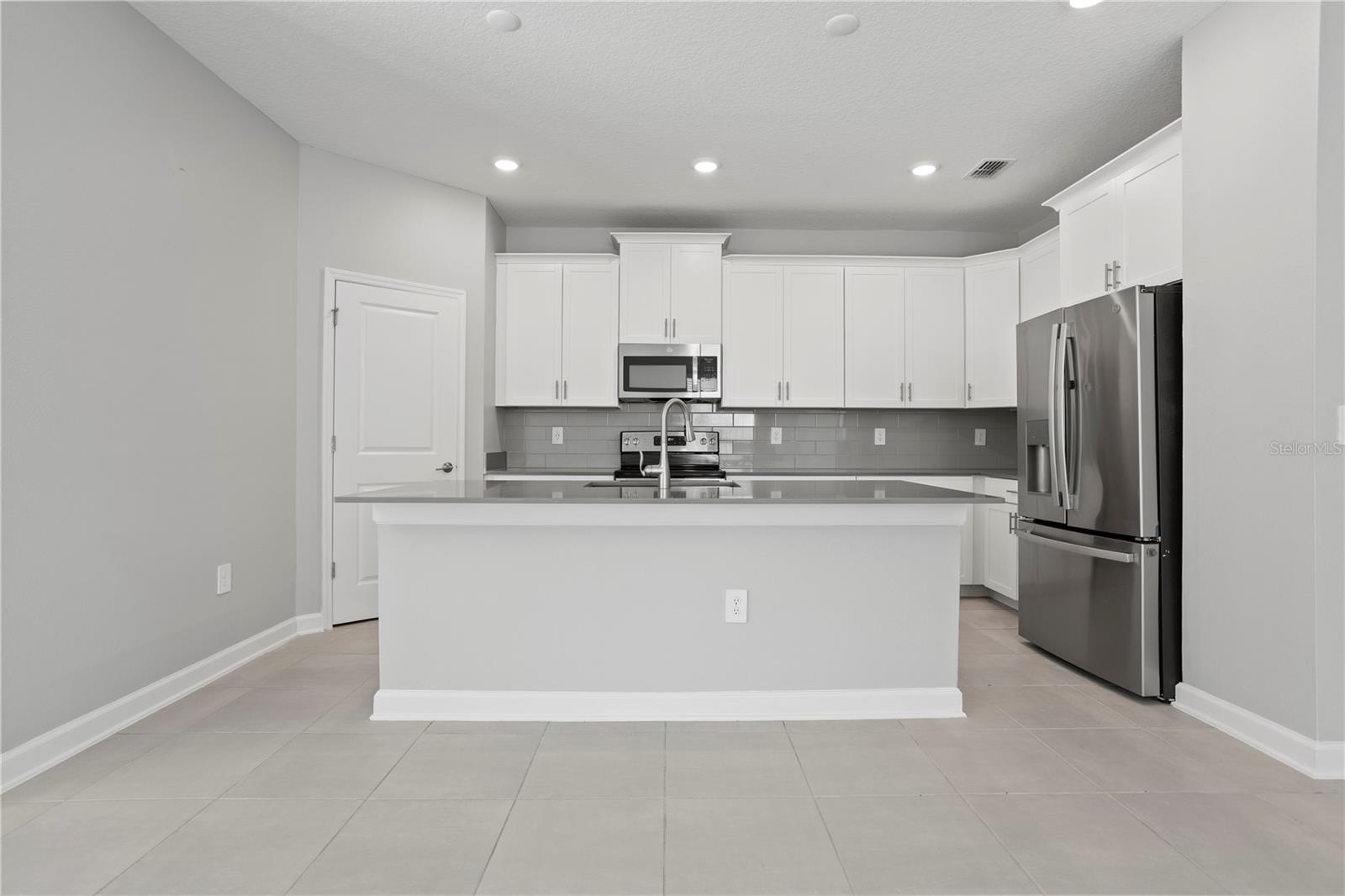 3050 CAMDEN WAY, DAVENPORT, FL, 33837