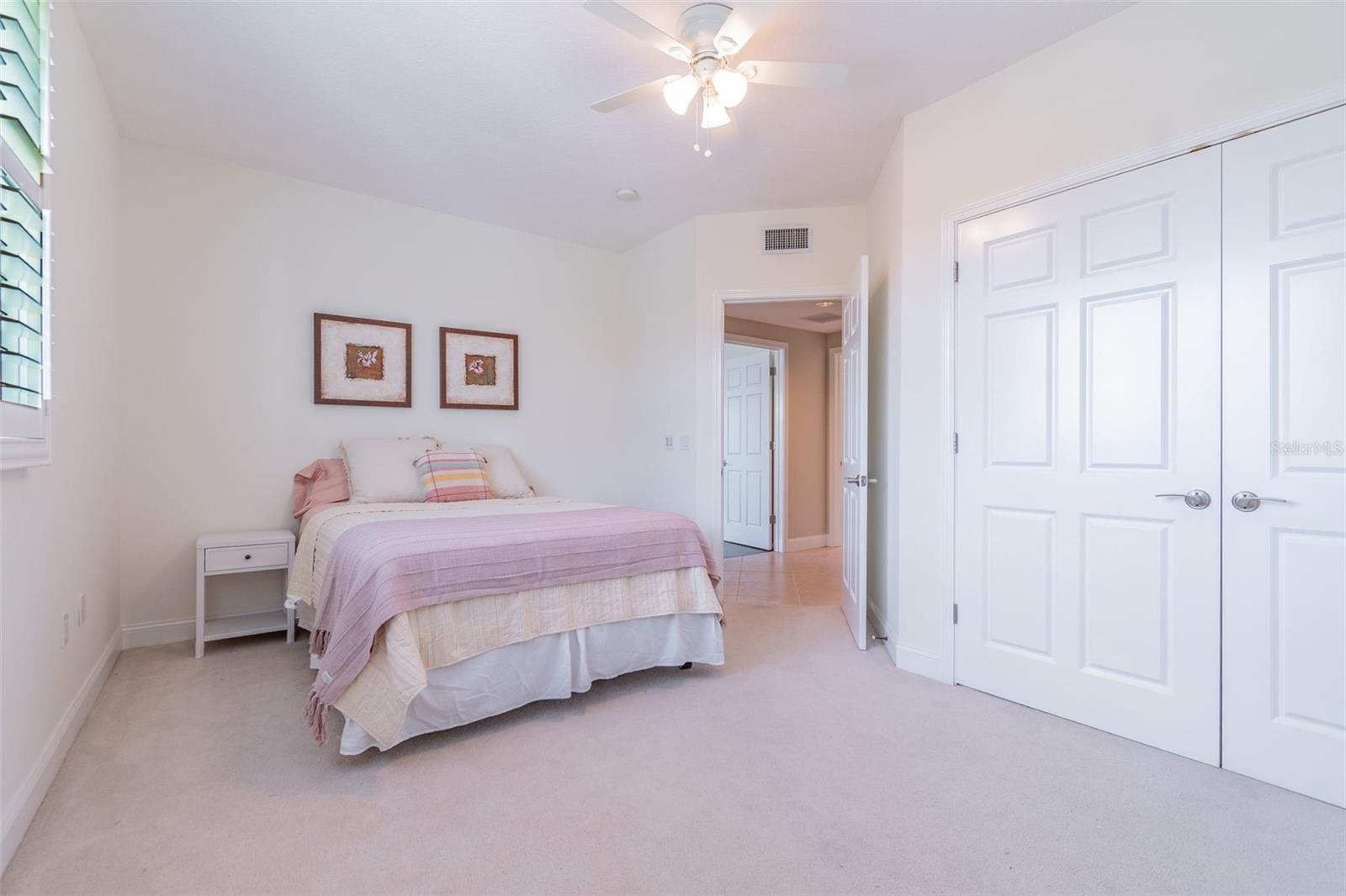 VINOY PLACE CONDO, ST PETERSBURG, FL, 33701