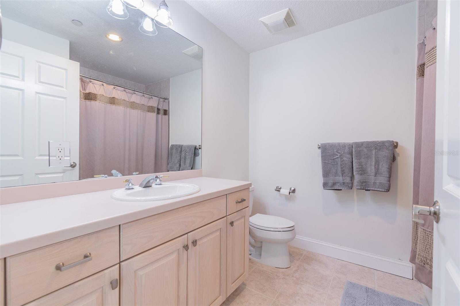 VINOY PLACE CONDO, ST PETERSBURG, FL, 33701