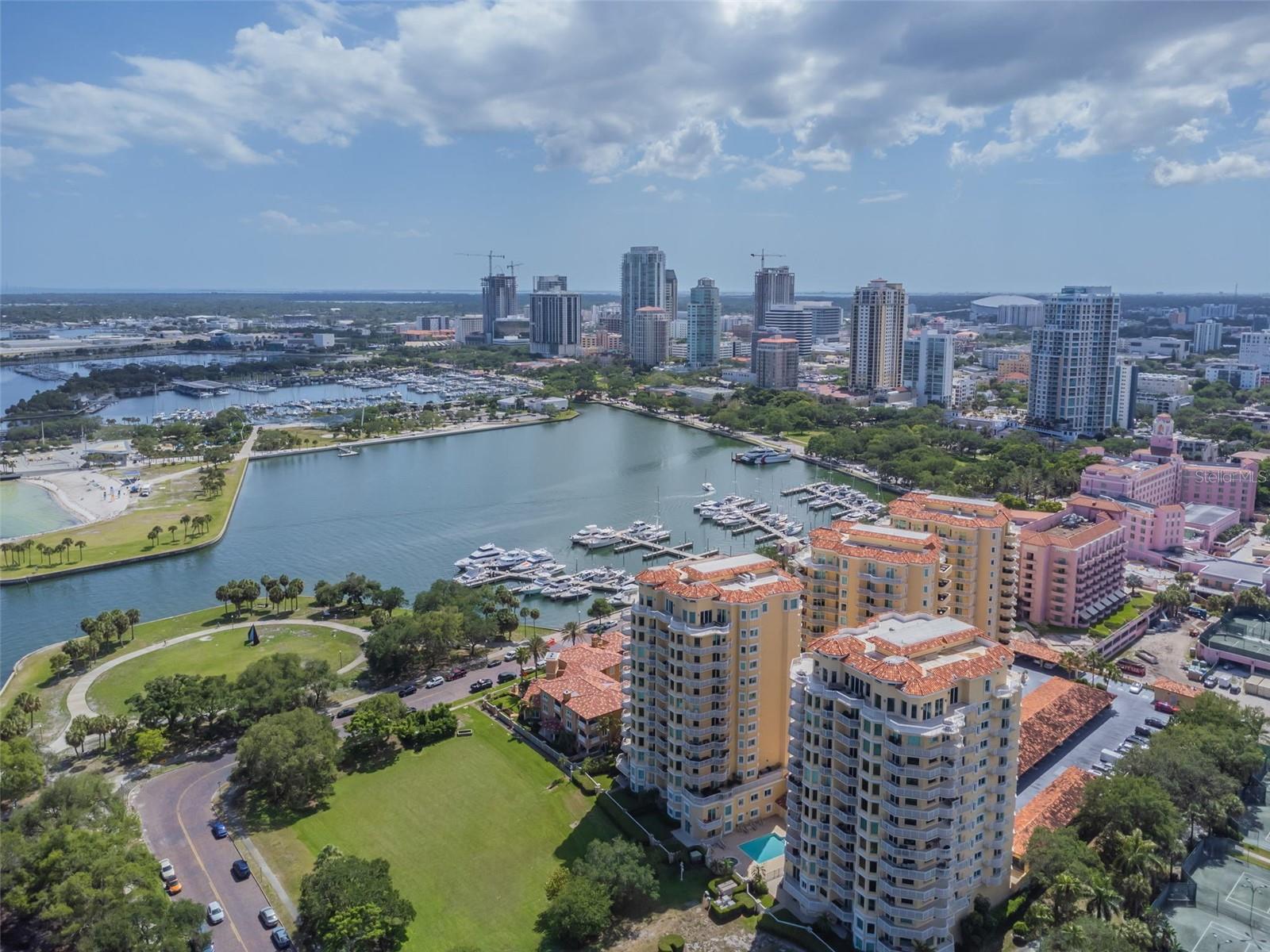 VINOY PLACE CONDO, ST PETERSBURG, FL, 33701