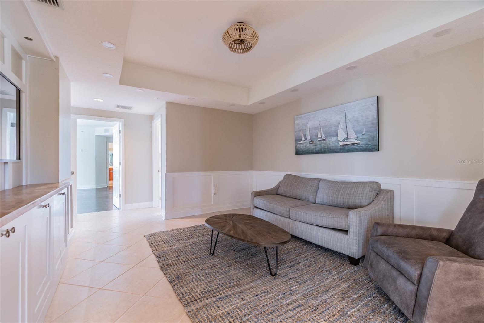 VINOY PLACE CONDO, ST PETERSBURG, FL, 33701