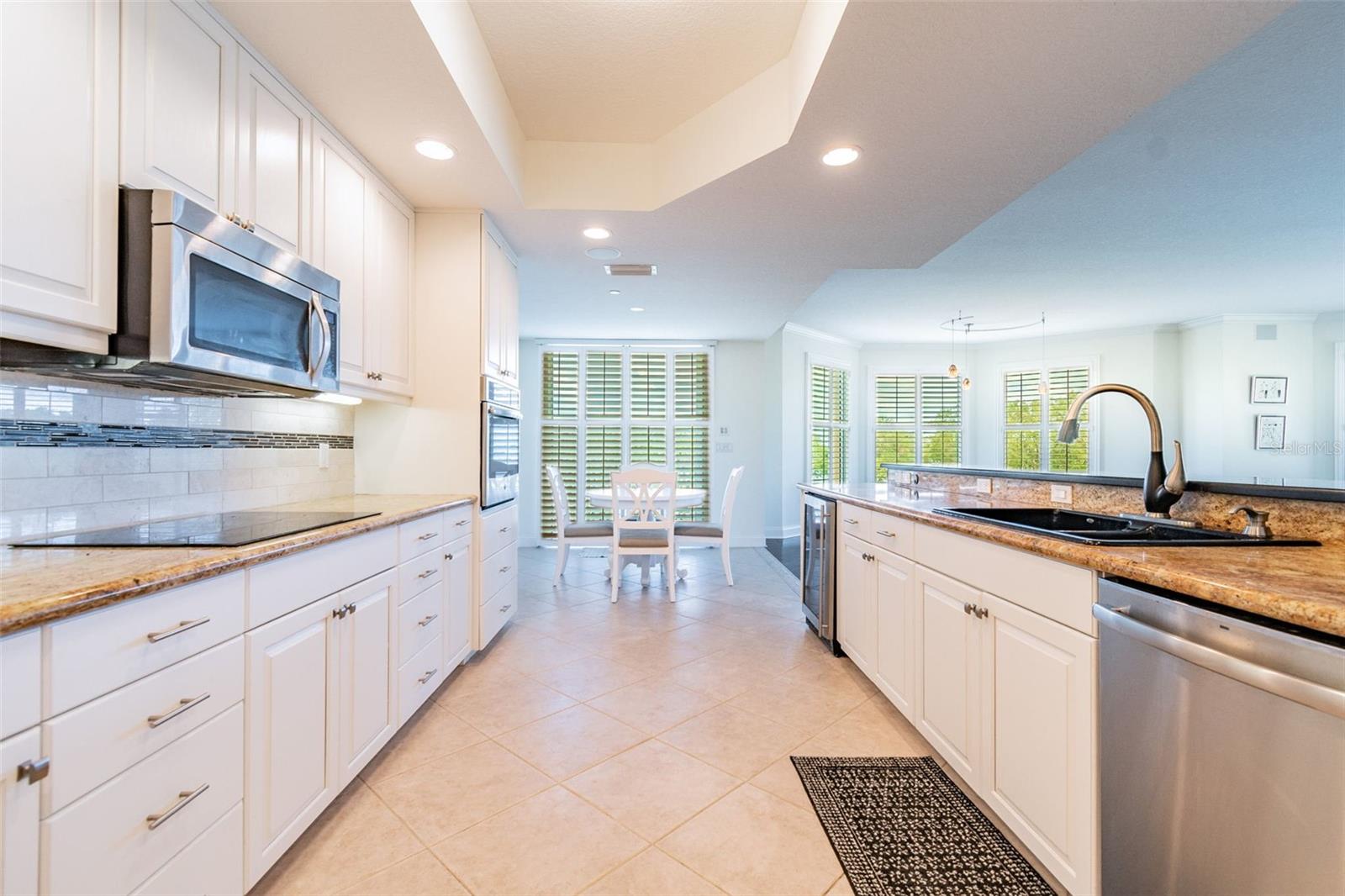 VINOY PLACE CONDO, ST PETERSBURG, FL, 33701