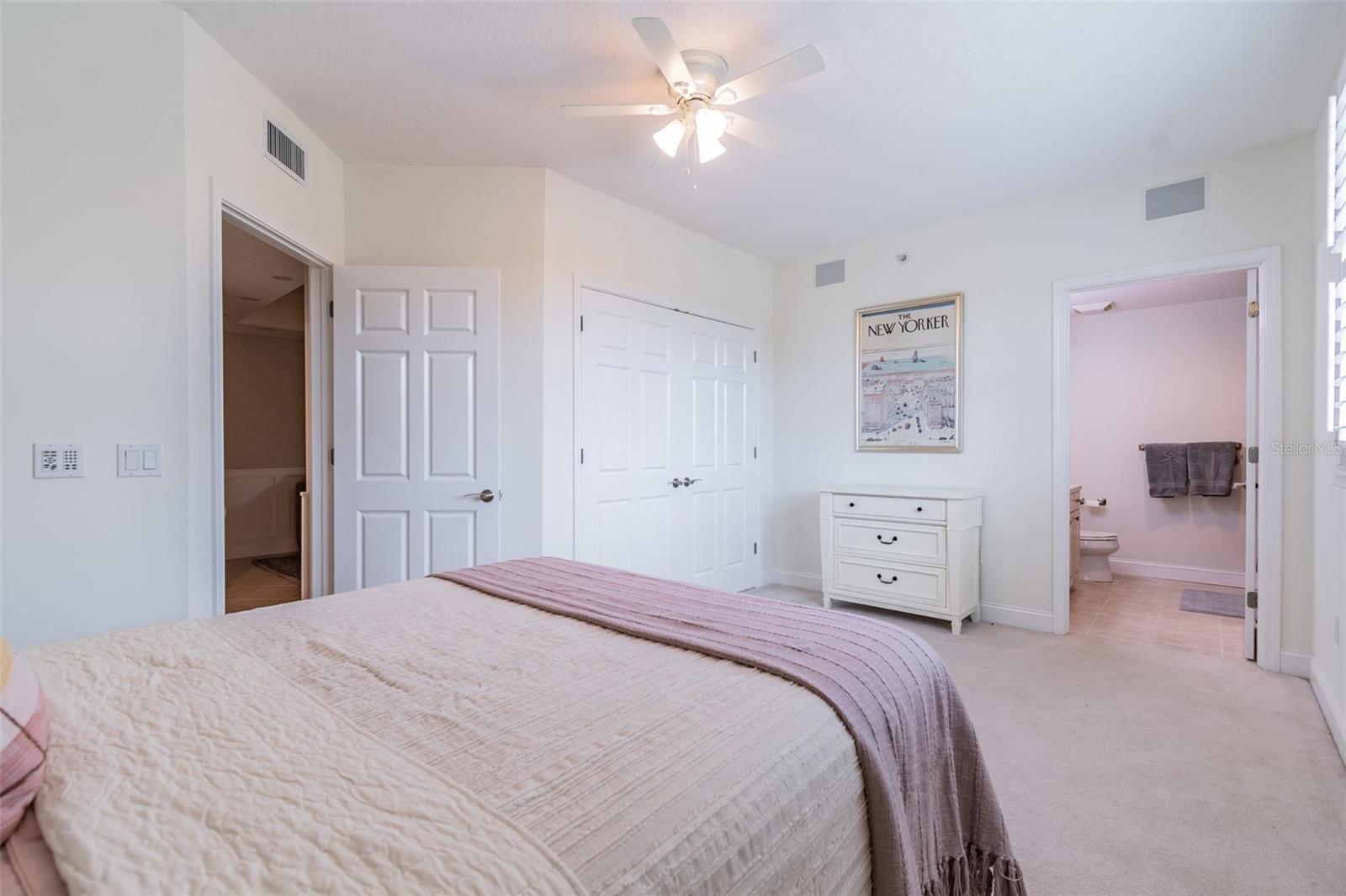 VINOY PLACE CONDO, ST PETERSBURG, FL, 33701