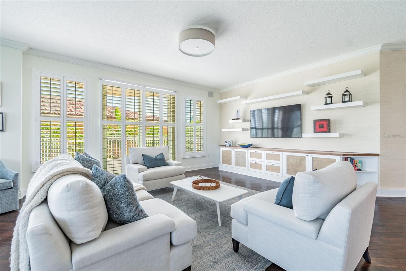VINOY PLACE CONDO, ST PETERSBURG, FL, 33701