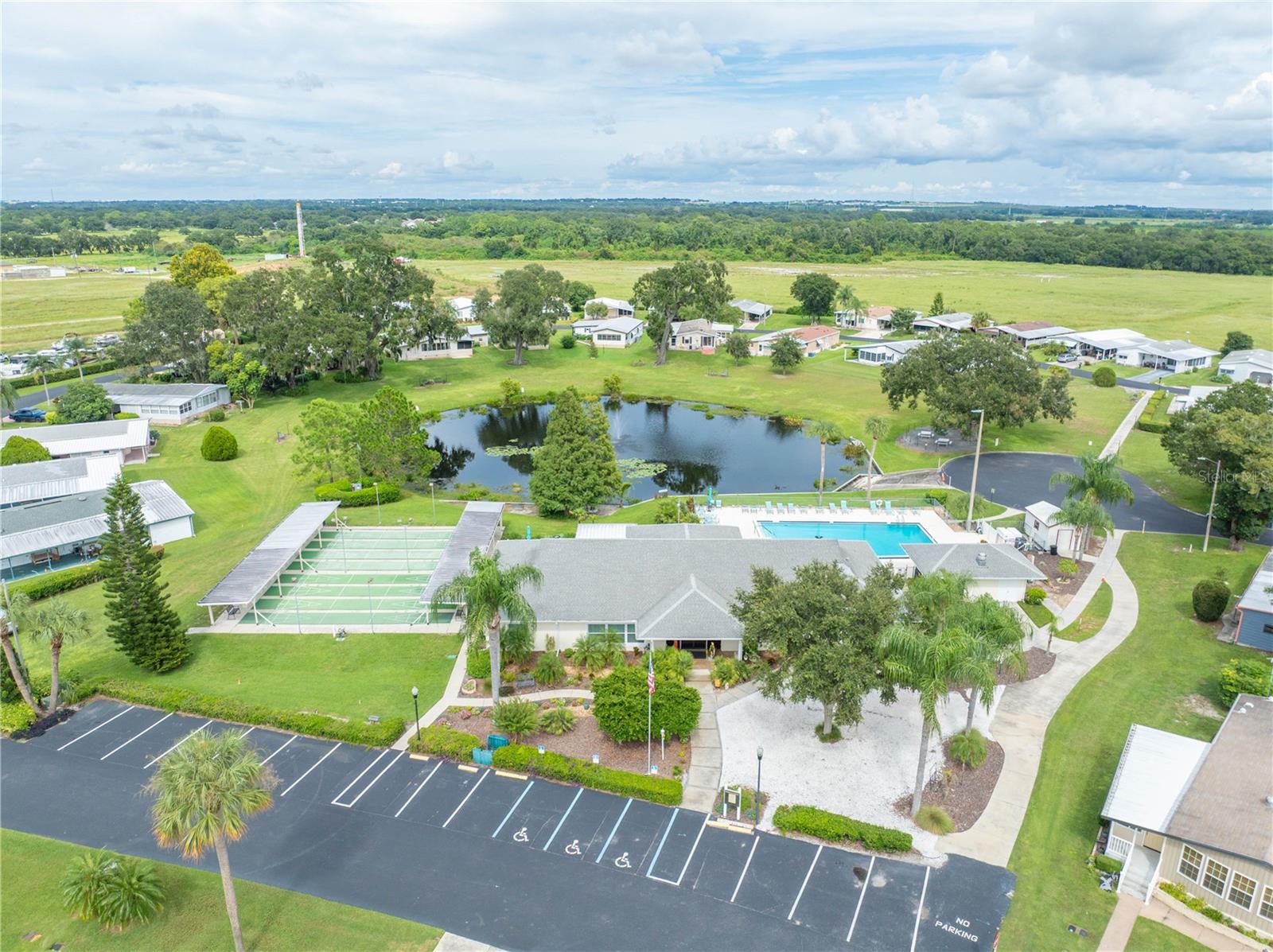 6133 GRAND OAKS DR SE, WINTER HAVEN, FL, 33884